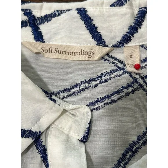 Soft Surroundings Women's Top Tunic Button Up White Blue Roll Tab Sleeve Size S - Picture 4 of 8